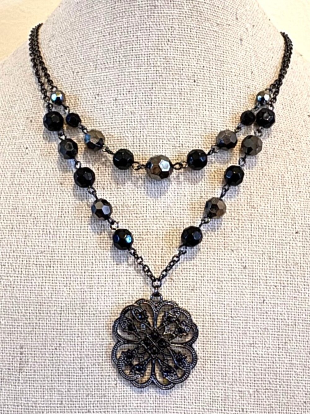 VTG NY & Co Double Strand Black Faceted Bead Necklace Nesting Strand 16- 17" L
